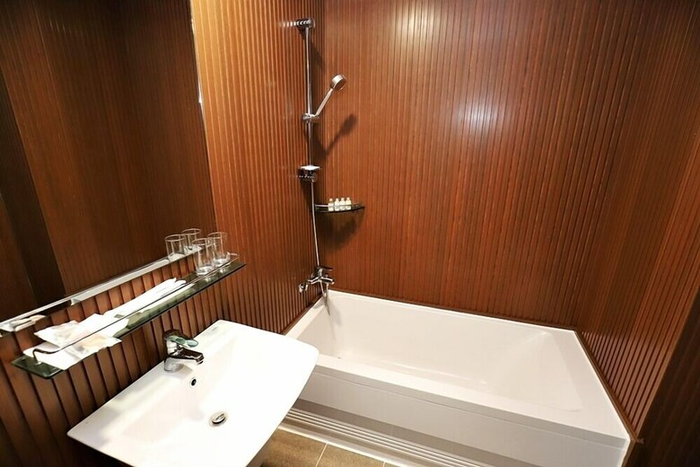 Sea Moon Tourist Hotel