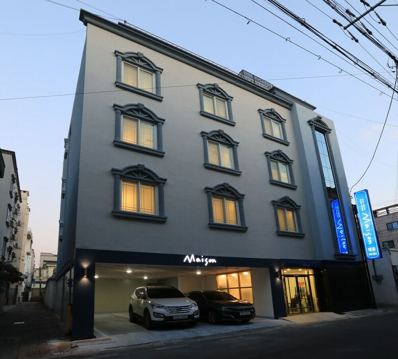 Maison Mini Hotel & Guesthouse