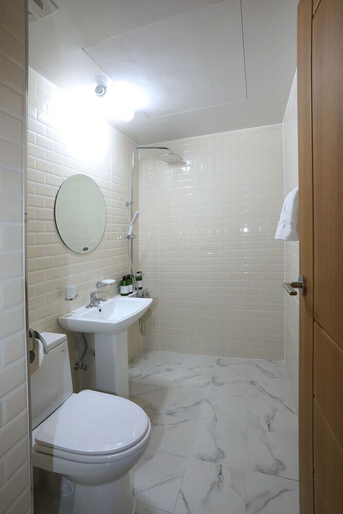 Maison Mini Hotel & Guesthouse