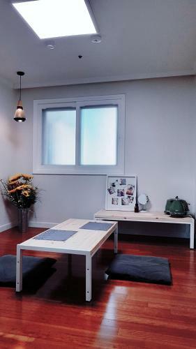 Ll House Homestay [ Room 2 ]