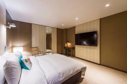 Soho Hotel Airport