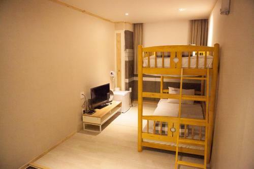 Maum Hotel And Backpackers