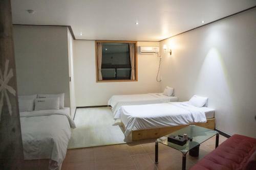Maum Hotel And Backpackers