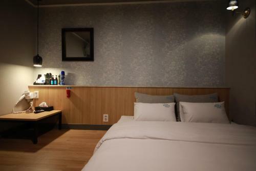 Insta Motel