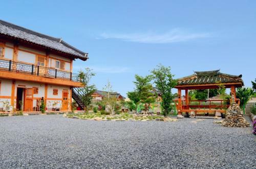 Hostal Gyeongju Ran Hanok Guesthouse