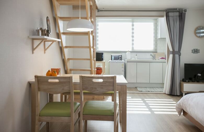 Jeju Aria Pension