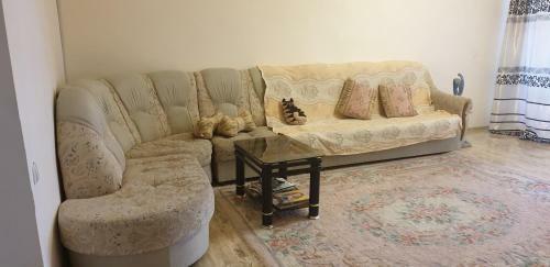Apartment On Abaia 11