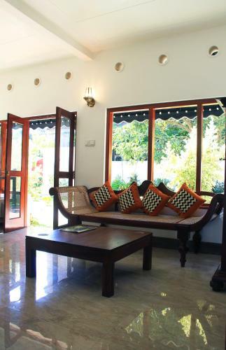 Forever City Hotel