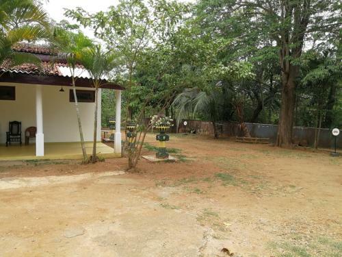 Hotel New Rest House - Mahiyanganaya