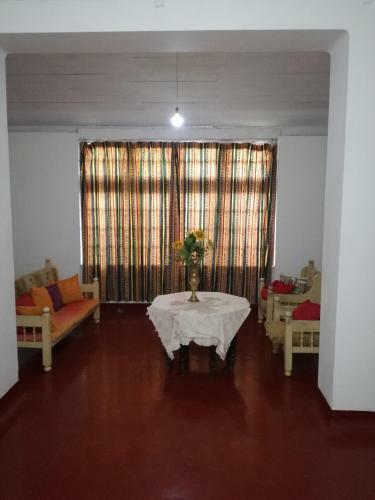 Mountain Hide Lodge