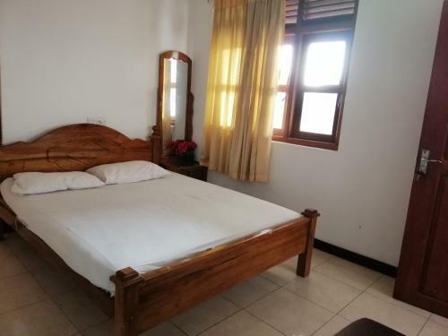 Hotel Devinuwara Cs Guest Inn
