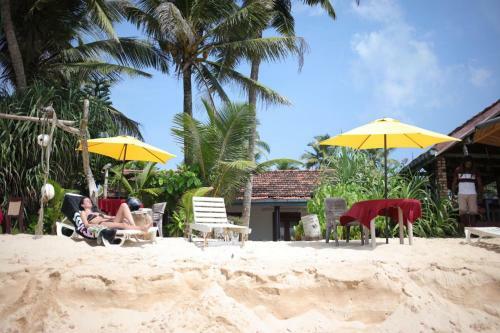 Hostal Blue Corals Beach Bungalow