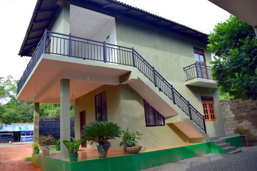 Hotel Elephant Pass - Minneriya