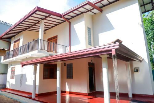 Yuli Nandas Villa - Kottawa