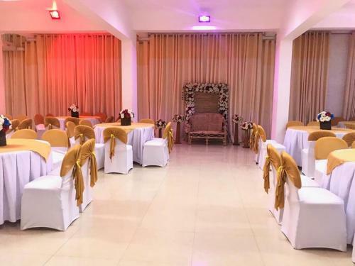 New Crystal Hill Hotel