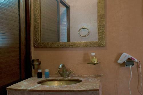 Bed & Breakfast Riad Jenan Adam
