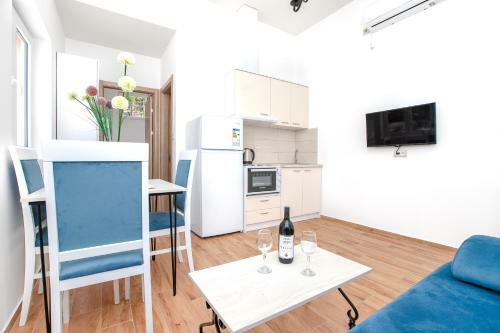 Apartments Golden View