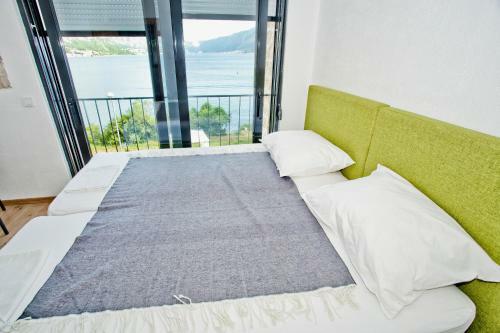 Hostal Beachfront Villa Nautica