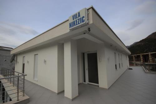 Villa Vila Nikezi?