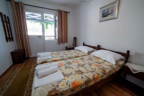 Hostal Guesthouse Sidro