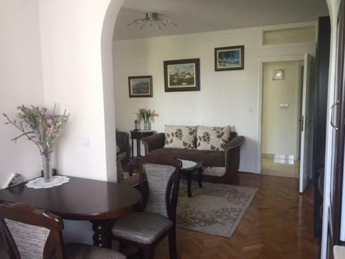 Apartment Cara Lazara