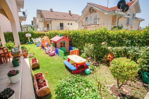 Apartments Kosta