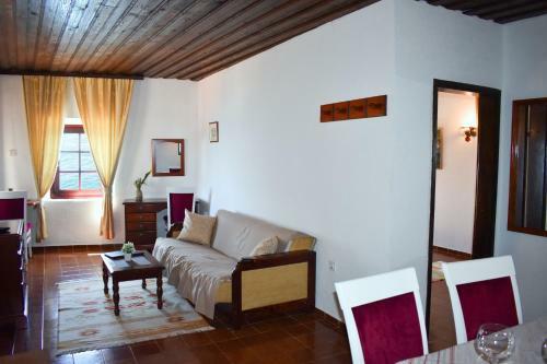 Hotel Kulla E Balshajve