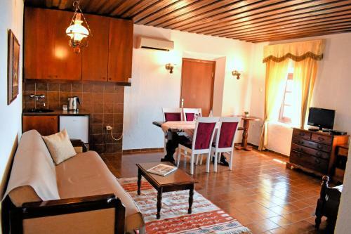 Hotel Kulla E Balshajve