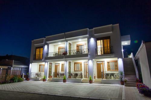 Kollari Apartments