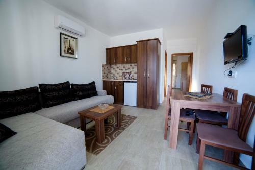 Kollari Apartments