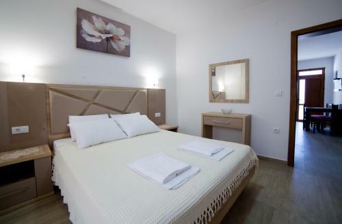 Kollari Apartments