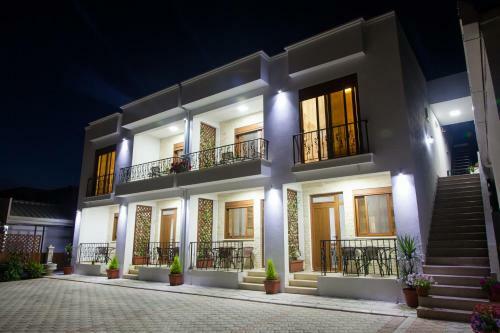 Kollari Apartments