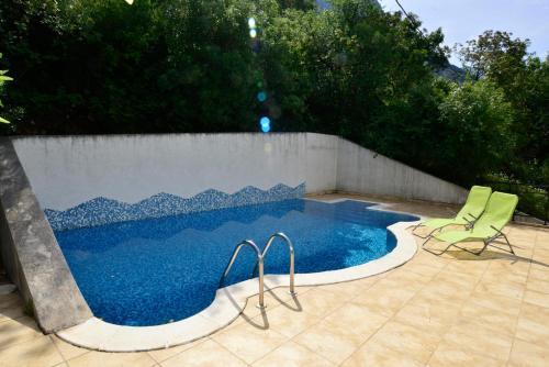 Two Bedroom Apartment In Kotor With Swimming Pool