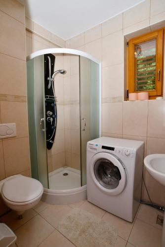 Two Bedroom Apartment In Kotor With Swimming Pool