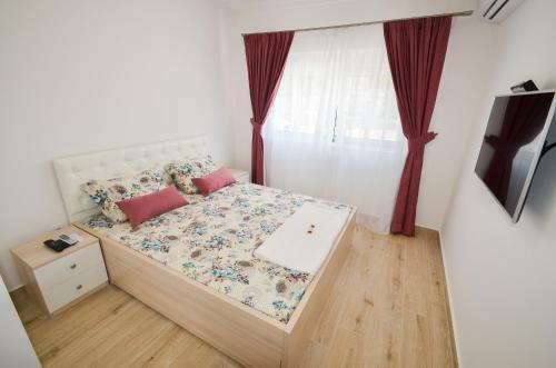 Luxury Seafront Apartment Vujovic