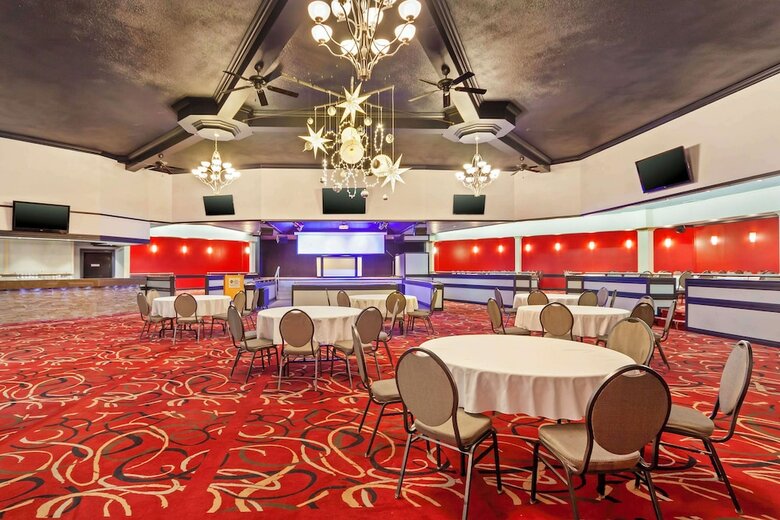 Best Western Plus Mirage Hotel And Resort