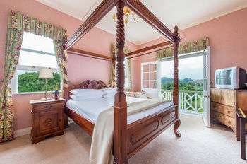 Waitomo Caves Hotel