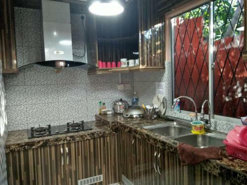 Haji Saif Homestay Whole Semi-d Terrace