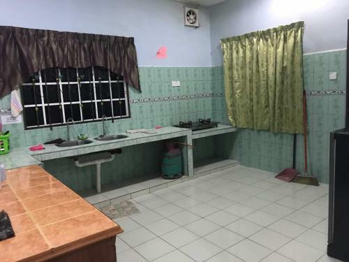 Haji Saif Homestay Whole Semi-d Terrace