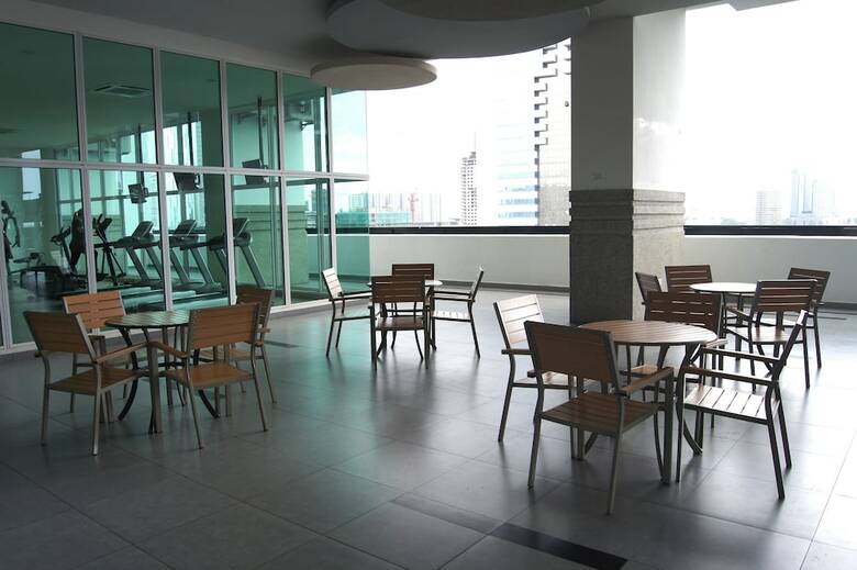 Hotel Twin Galaxy Suites By Iconic Bliss