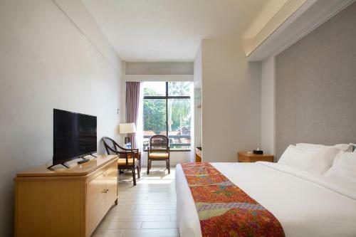Hotel Adena Beach Resort
