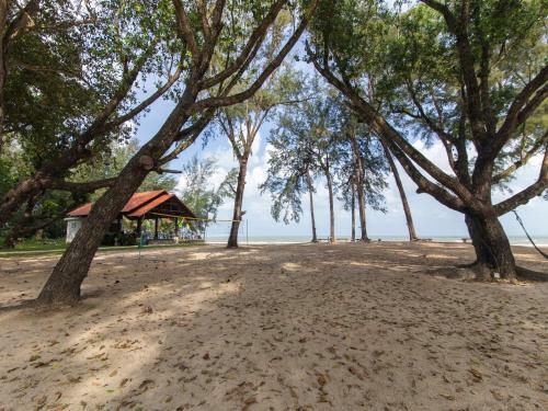Hotel Adena Beach Resort