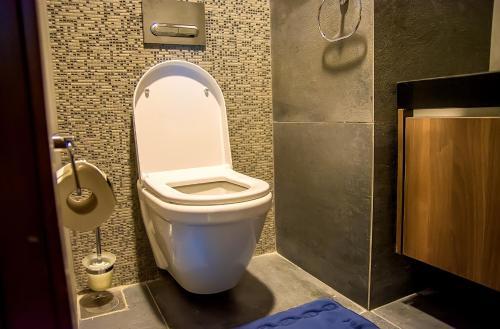Apartment 2b
