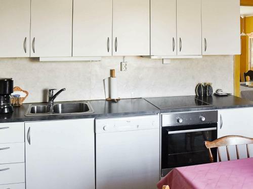 Holiday Home Hustad