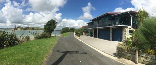 Beach Lane Apartment