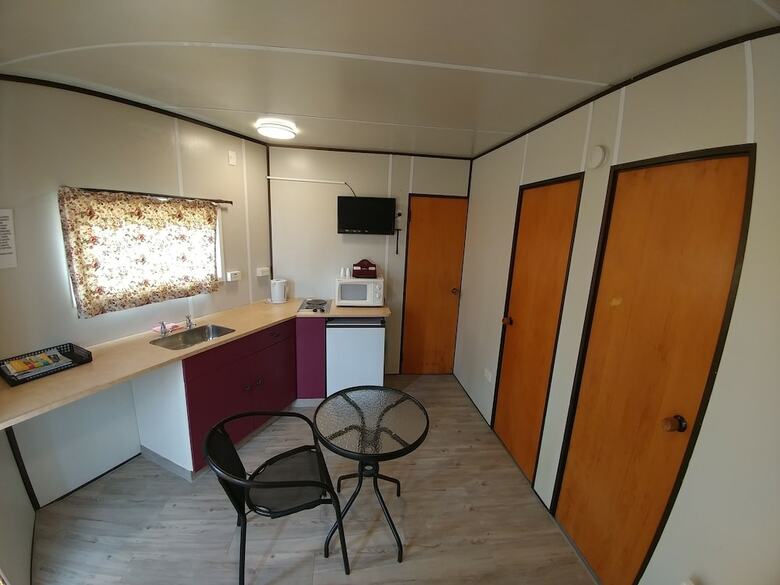 Pineacres Motel And Park