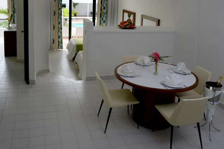 Hotel Cancun Bay Resort