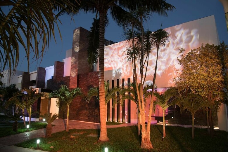 Hotel Cancun Bay Resort