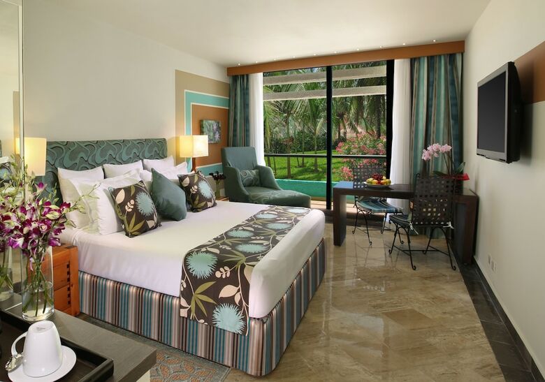 Hotel The Pyramid At Grand Cancun By Oasis