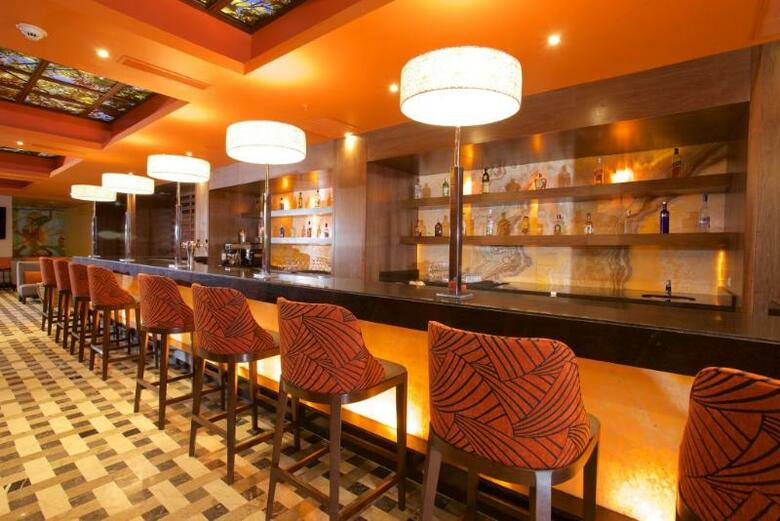 Hotel Wyndham Grand Cancun All Inclusive Resort & Villas